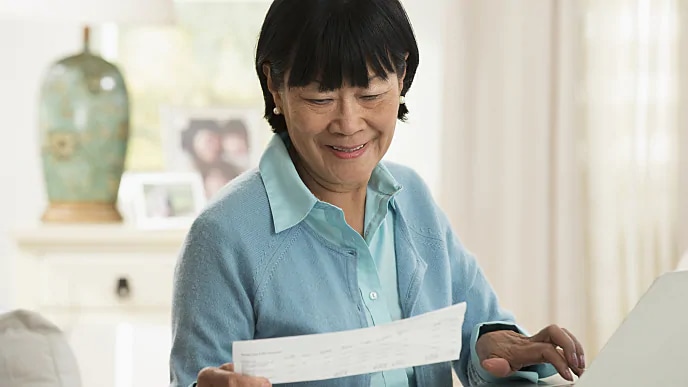 專業的牙齒美白價錢如何, 是否物有所值? - 高露潔香港